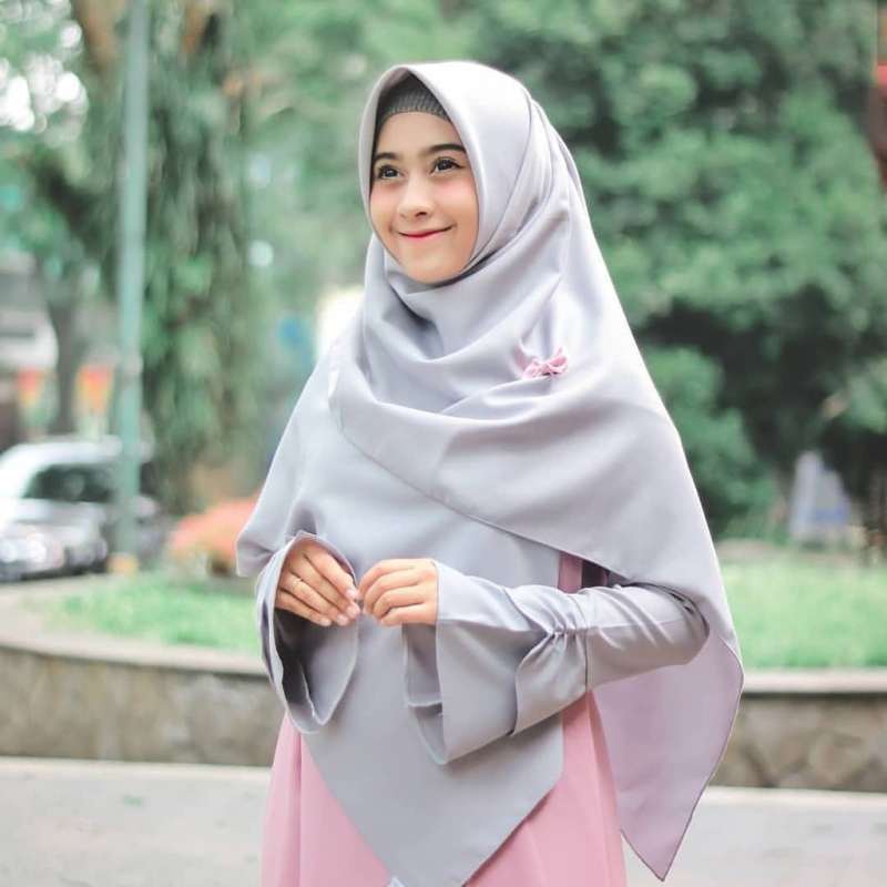 Hijab muslimah segi empat wolfis syari