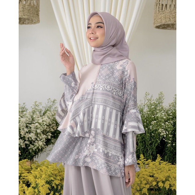 Jeumpa Blouse by Wearing Klamby