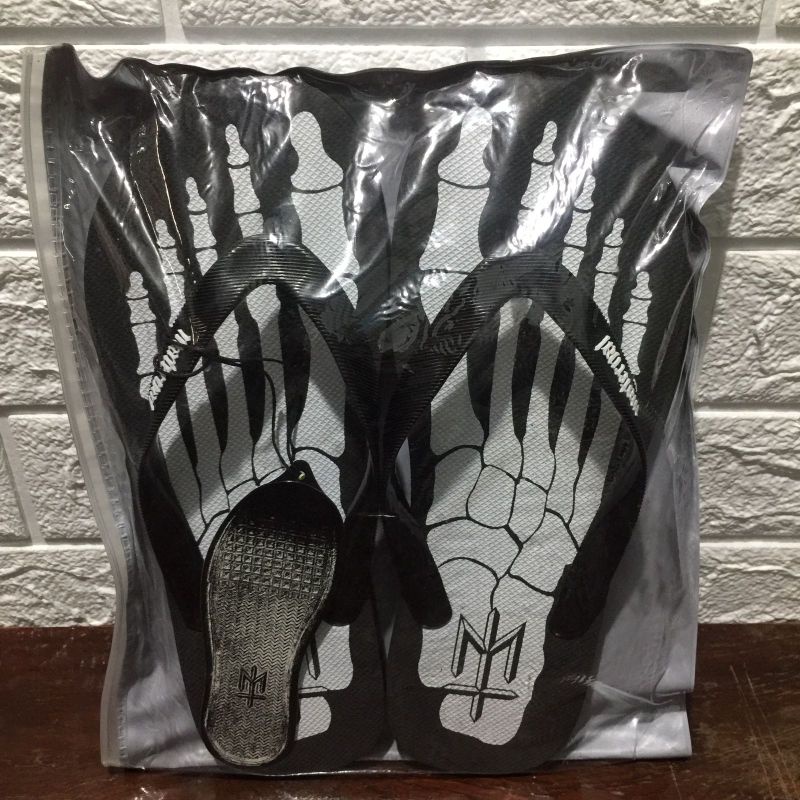 SANDAL JEPIT ORIGINAL MATERNAL DISASTER FF18 SIZE XL