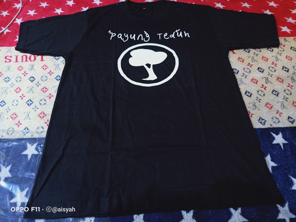 Kaos Payung Teduh Distro Quality