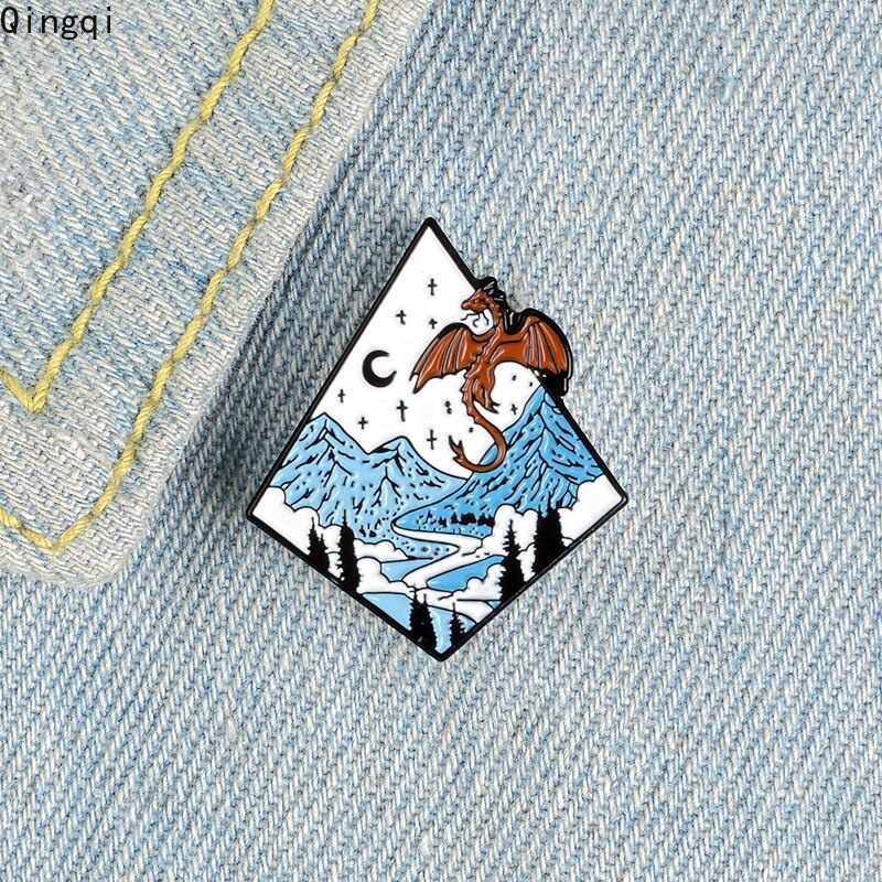 Bros Pin Enamel Desain Naga Moonlight Gunung Untuk Hadiah Teman