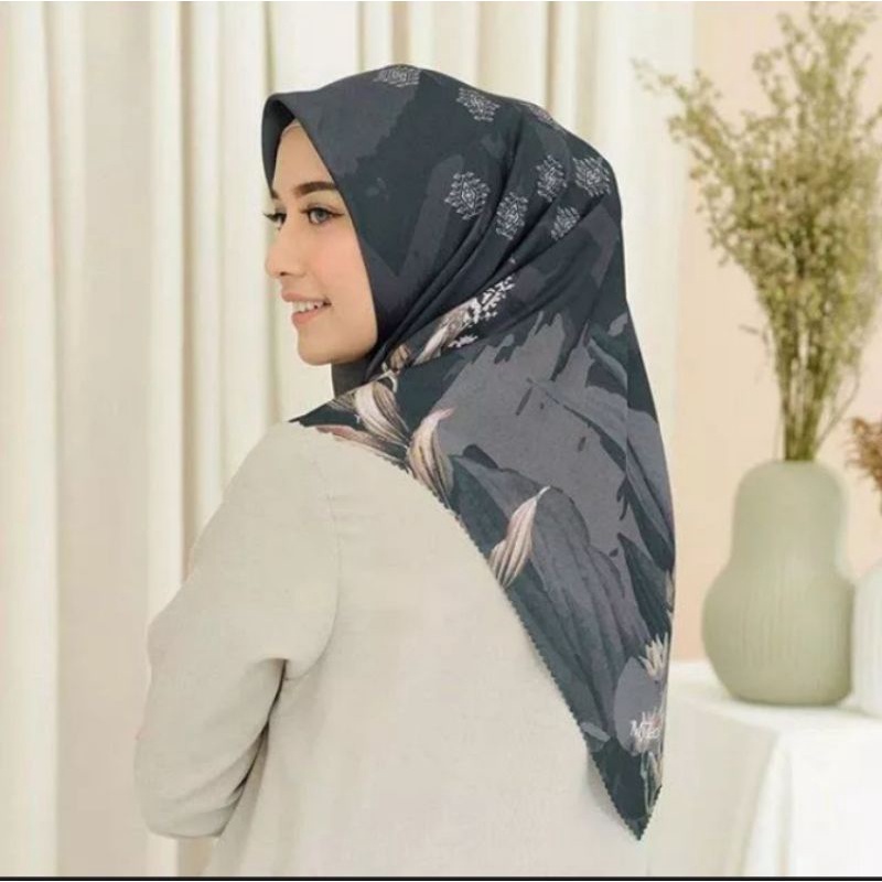 HIJAB SEGI EMPAT MY LADY MOTIF ALLESIA  SUPER PERMIUM