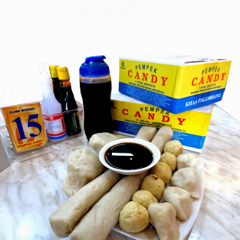 Pempek Candy Paket Besar A JKT (3 Lenjer Besar, 4 Kapal selam, 6 telur, 6 adaan) 3,3 Kg