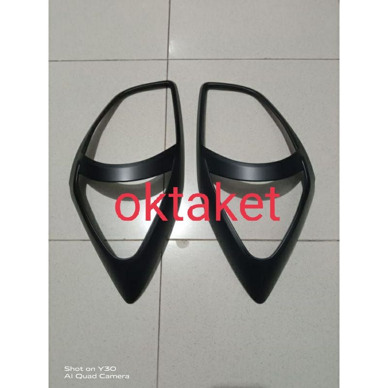 Garnish depan mobil Agya/ Ayla sporty Hitam + Chrome