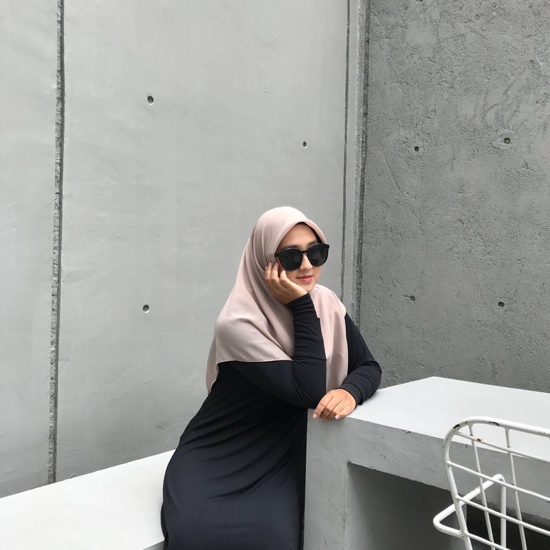 Hijab Square Ivory