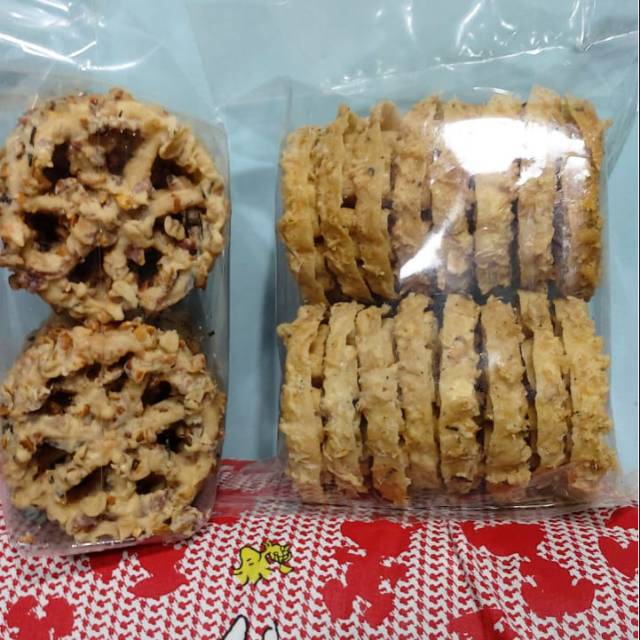 

Rempeyek Kembang Goyang