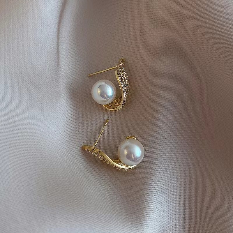 Anting Mutiara Bentuk Daun Gaya Retro Perancis Untuk Wanita