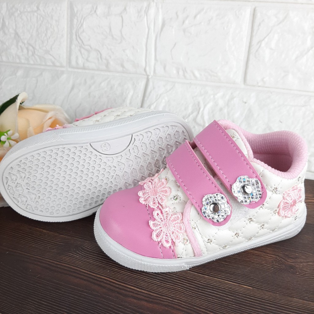 [TAMAN SEPATUKU] SEPATU TRENDY MURAH SNEAKER BUNGA PINK PUTIH PAYET LUCU ANAK PEREMPUAN 1-6 TAHUN BAX05