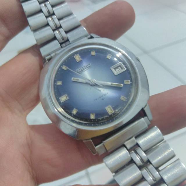 Seiko 7025