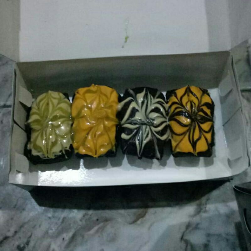 

Kue Balok mix isi 10