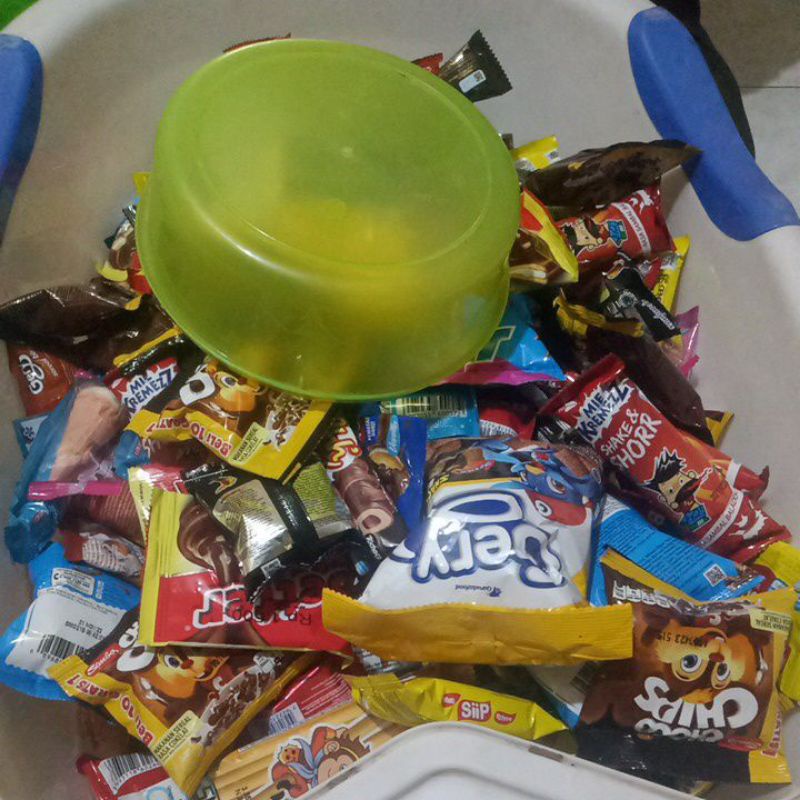 

PAKETAN SNACK 20K
