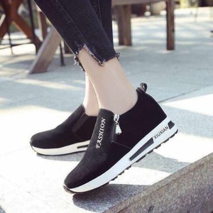 Sepatu Wanita Zora Sepatu Wanita Slip On R04