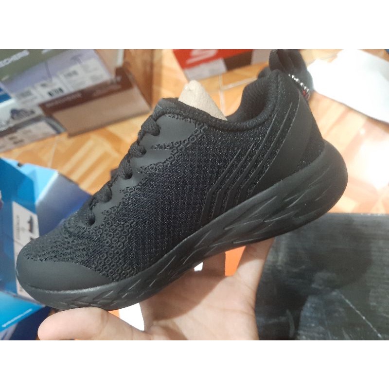 Sepatu Skechers Hendox 97857L/BBK