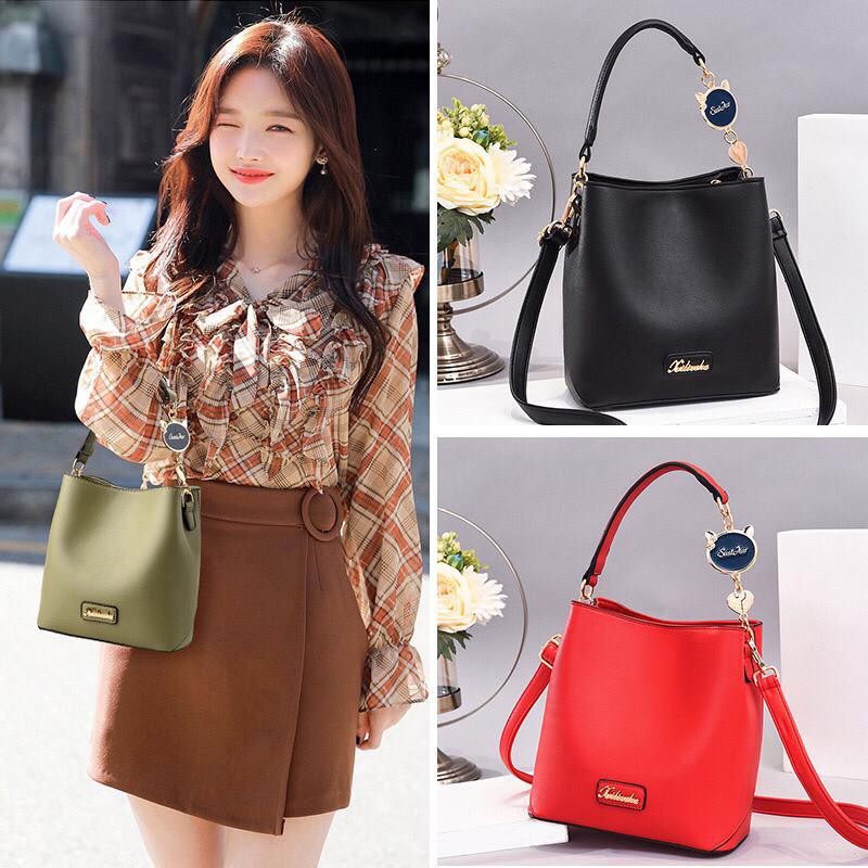 BJ72104 - BLACK/BLUE/GREEN/KHAKI/RED - TAS POLOS SLEMPANG JINJING TOTEBAG HANDBAG CASUAL MODIS TAS WANITA FASHION IMPORT MODIS ELEGAN TERMURAH TERLARIS TERBARU BAGSTORE JAKARTA TAS BATAM CR7541 JT1212 BQ3026 LT1834 EL5138