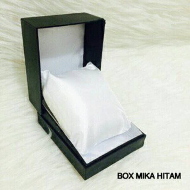 Kotak jam tangan-box mika hitam