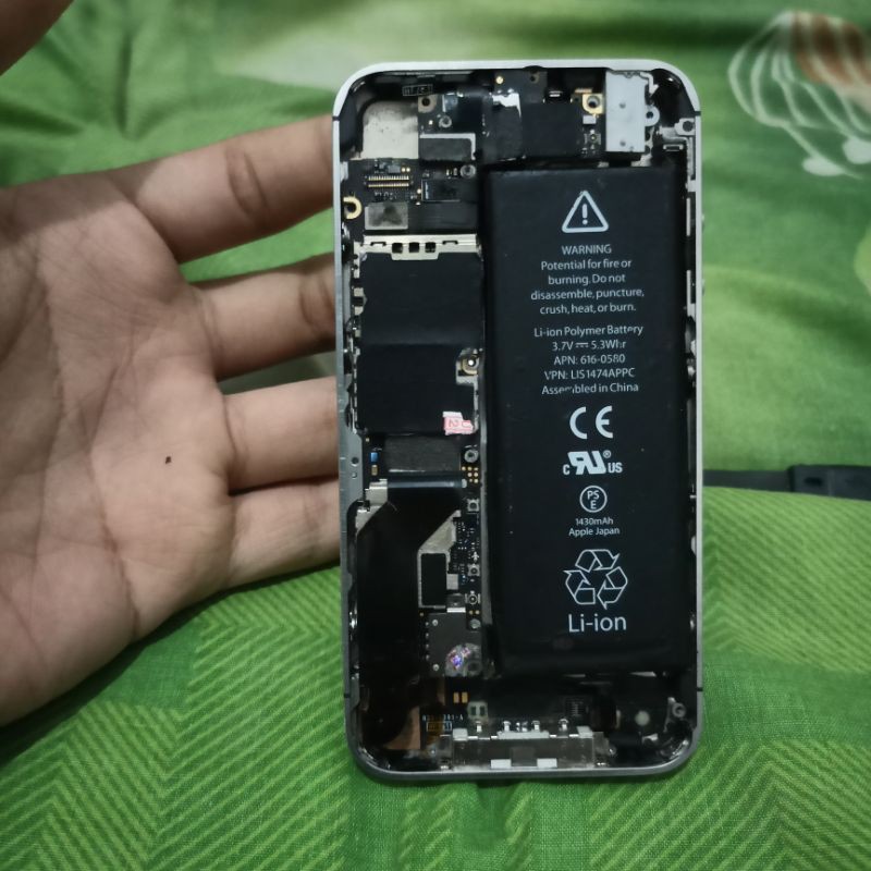 Mesin iPhone 4s 32gb dan Batre