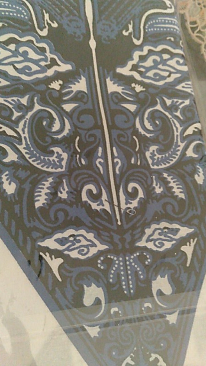 Batik Solo Sarung Batik Gunungan Putih Biru Mukti Utomo Batiksoloamanah 110.000
