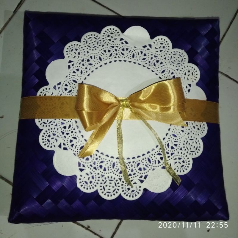 

Besek 25cm Hias Pita siap pake