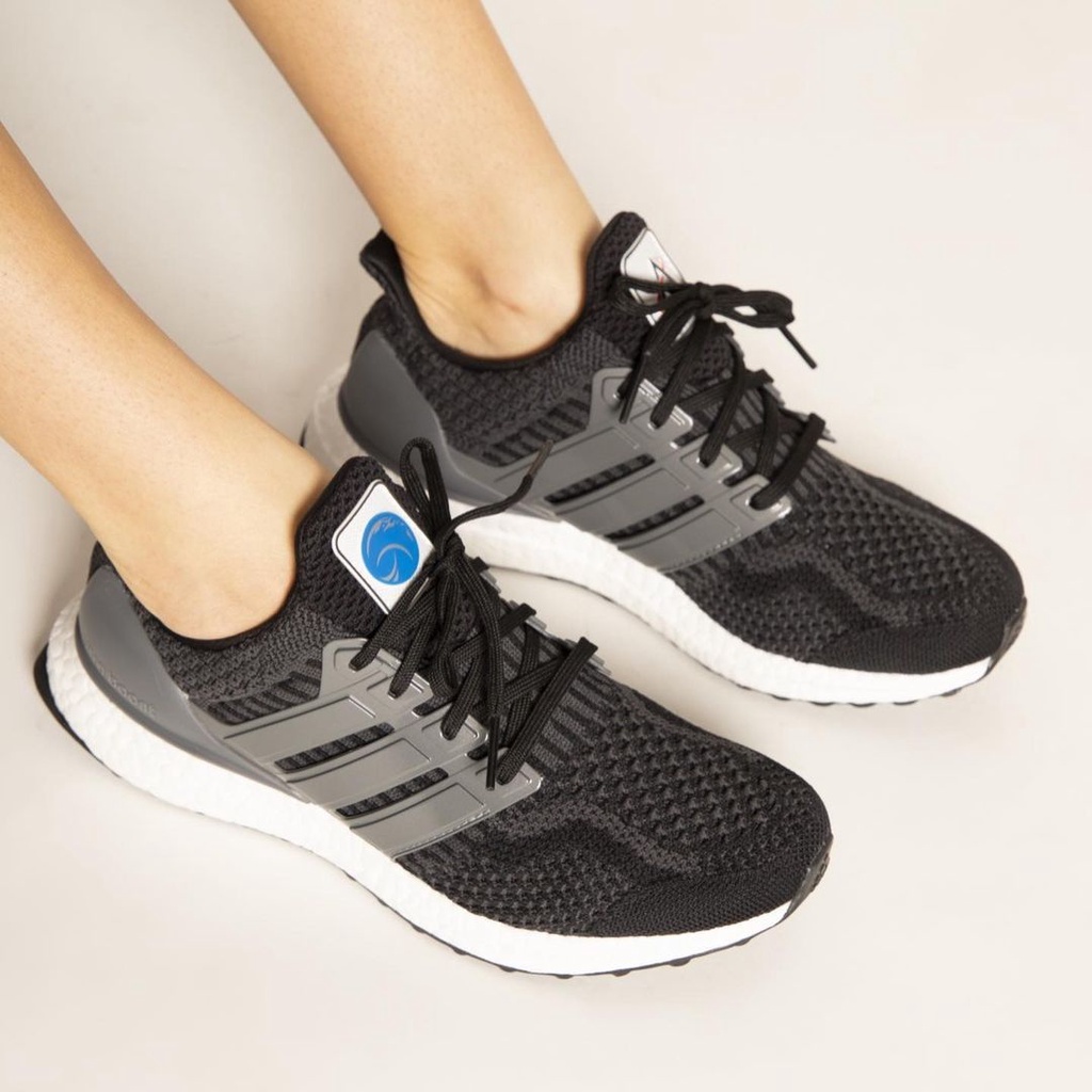 Adidas Ultraboost 5.0 DNA x NASA