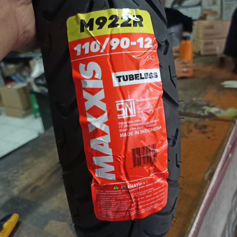 BAN LUAR BELAKANG 110/90-12 SCOOPY RING 12 MAXXIS FREE PENTIL