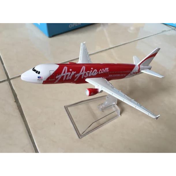 MINIATUR DIECAST PESAWAT TERBANG AIR ASIA BAHAN BESI
