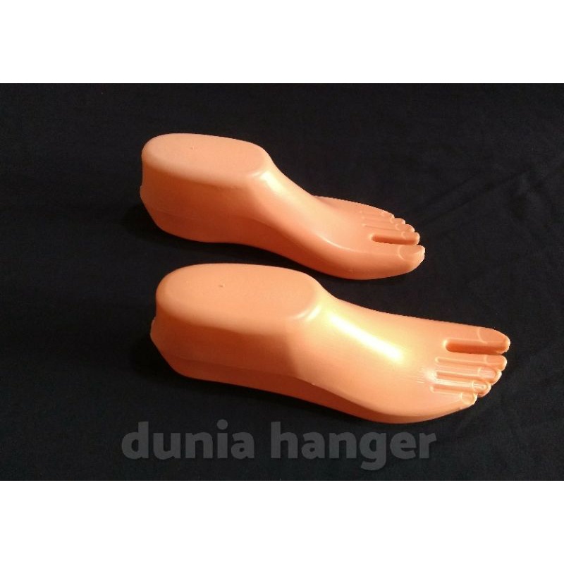 Manekin kaki plastik display sandal