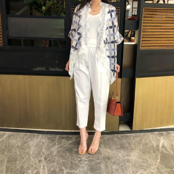 Outer Midi Lace/Outer Batik