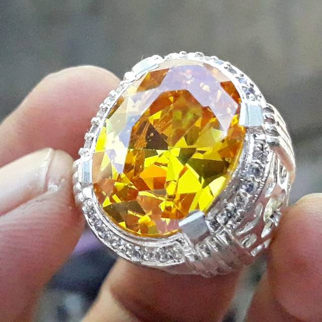 Yellow safir