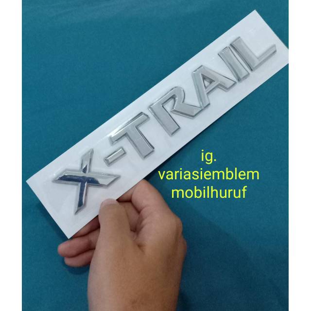 Emblem logo nissan xtrail original