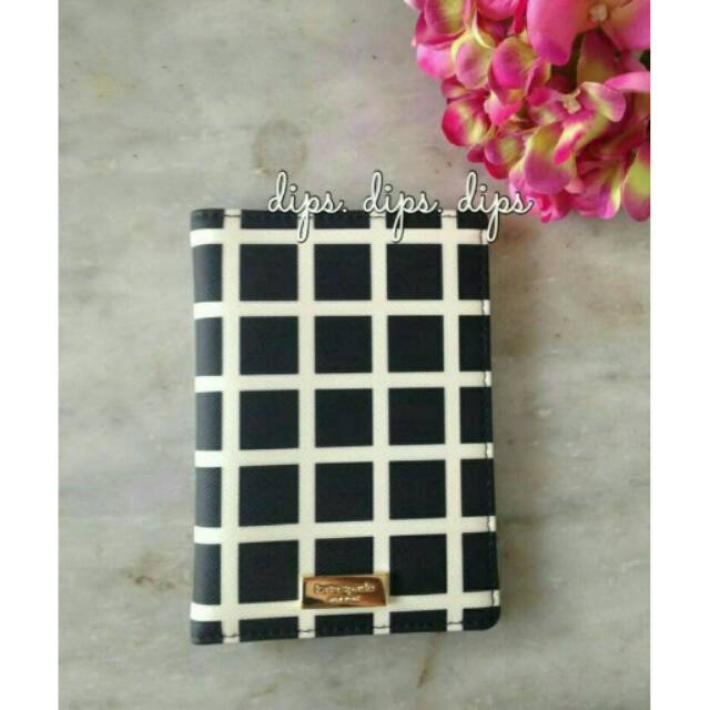 DOMPET PASSPORT KATE SPADE