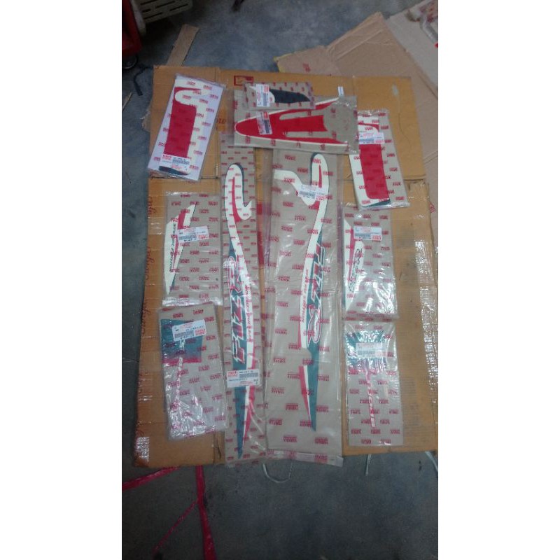 Striping stiker f1zr fizr caltex orisinil baru full set