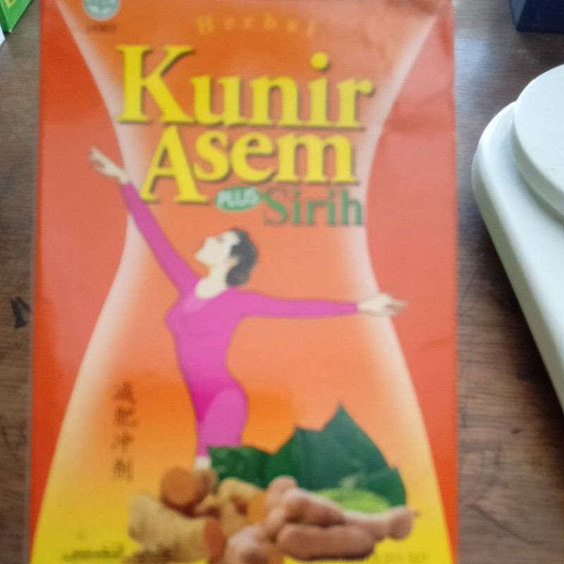 

kunyit asem sirih isi 5sachet @25 gr