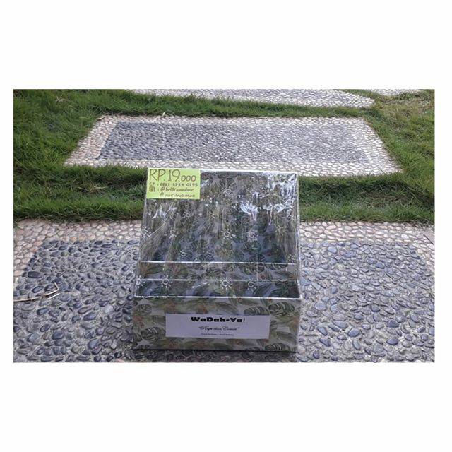 

TEMPAT BUKU DAN ALAT TULIS WaDah Ya!