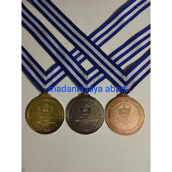 

medali 1set sepuh emas perak perunggu