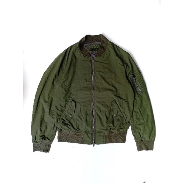 Bomber jaket army uniqlo second