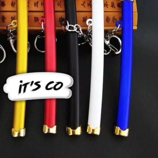 | Keychain Miniatur Pedang Zoro Anime One Piece | Gantungan Kunci | Action Figure Katana Samurai