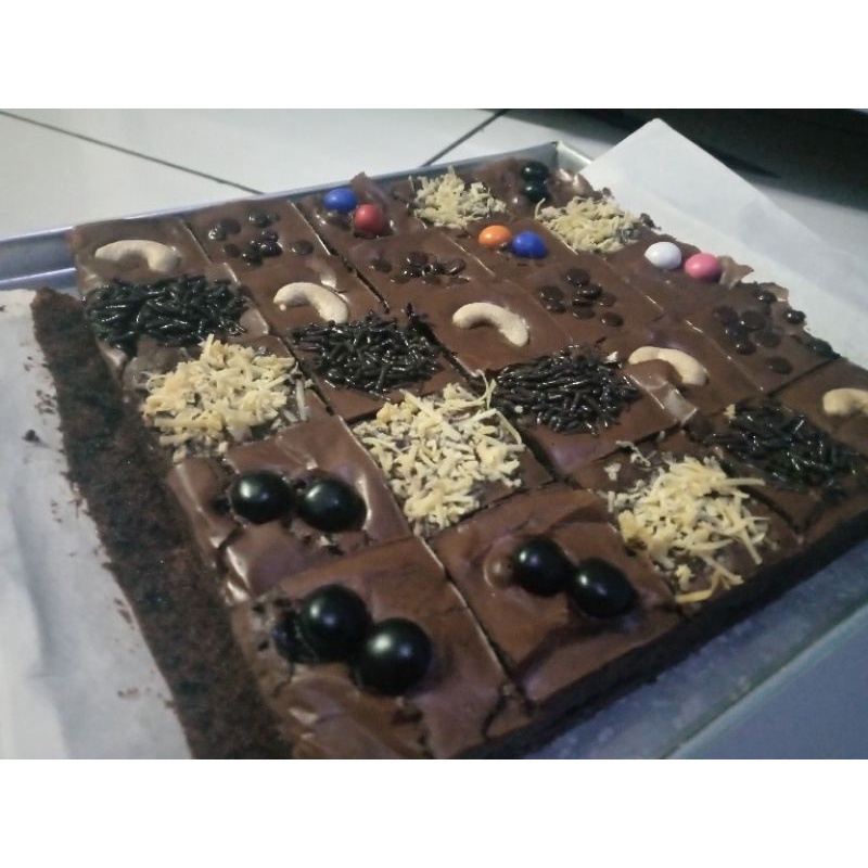 

Brownies sekat ukuran 20x20x5