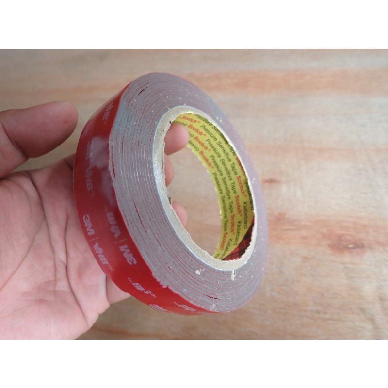 

Double Tape Otomotif 3M 24mmX4.5 METER 3M VHB