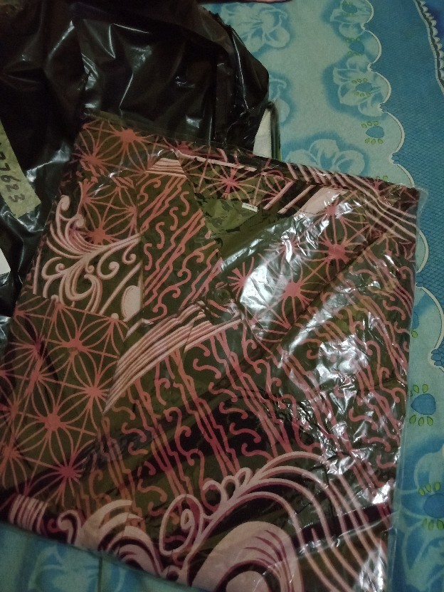 Batik Pria Uwer Dasaran Ungu Lapis Furing Reguler Fit M L Xl / Masbatiksolo
