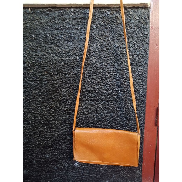 ❌ sold ❌ preloved sling hp tas kulit coklat orange slempang mini