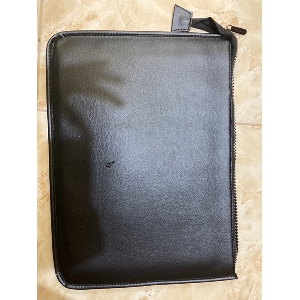 Preloved Tas Laptop Levaya