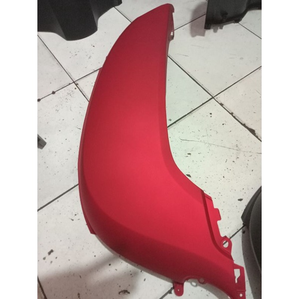 body samping Scoopy new 2018 2020 original AHM kode part k93 warna merah dop sebelah kiri scoopy new