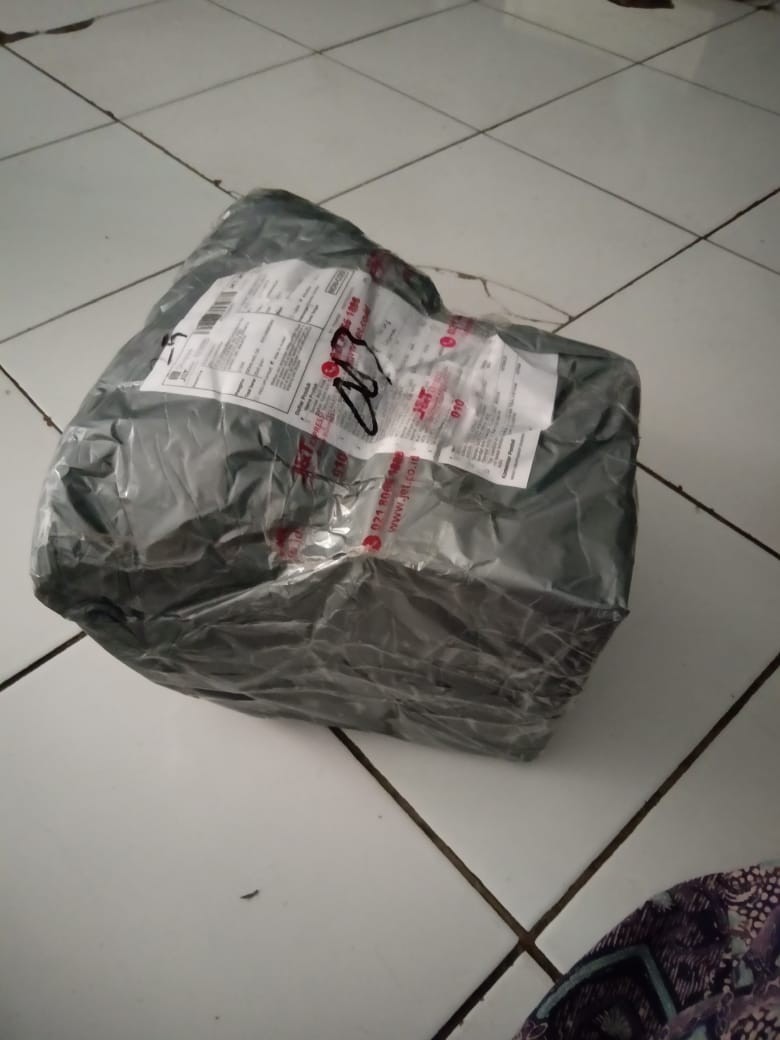 Gantungan Remote Tv, Ac, Colokan Listrik / Gantungan Serba Guna / Gantungan Perekat Tanpa Paku