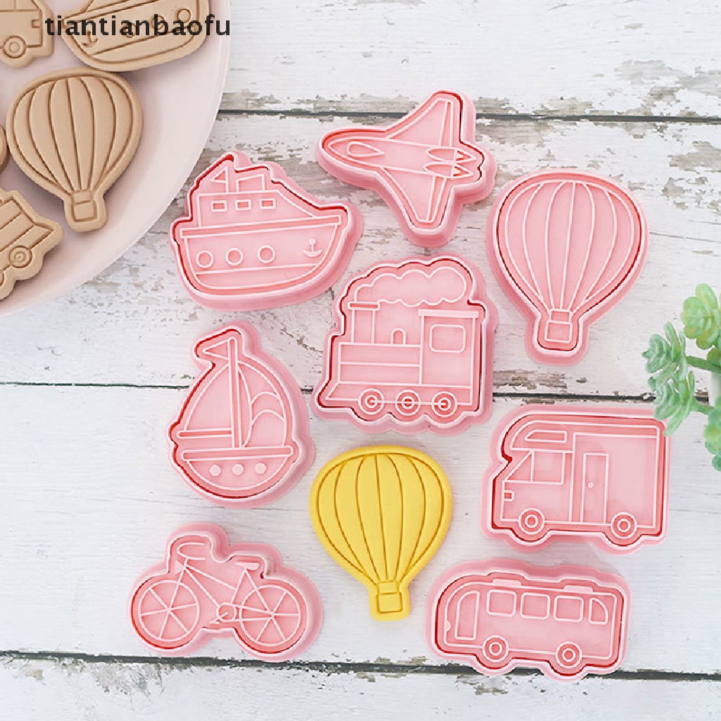 8pcs / set Cetakan Pemotong Kue / Biskuit / Fondant DIY Bentuk Kartun Mobil 3D