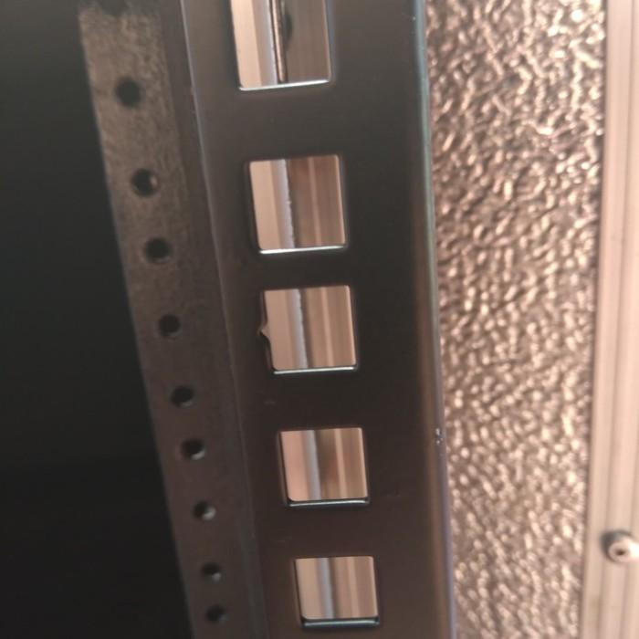 Rack Mounting 16u - 71.5 cm Besi Model "U" - Flight Case