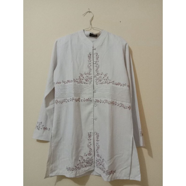 Blouse Atasan Baju Wanita Panjang Putih Preloved PL Bekas