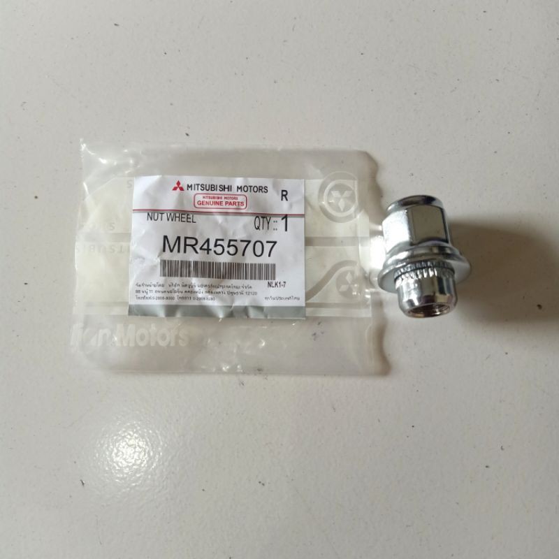 mur roda racing Pajero sport