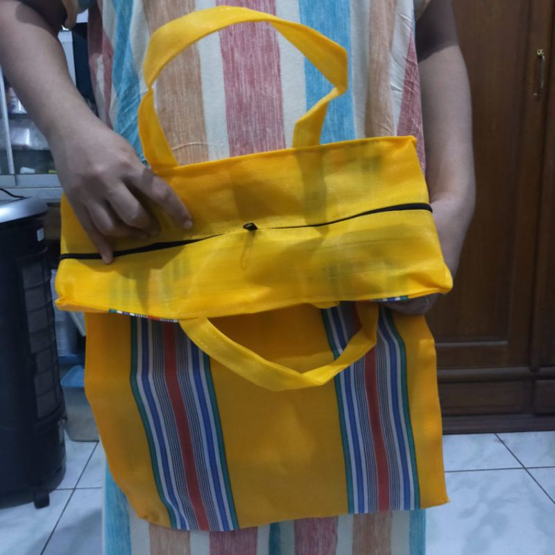 TAS BAGOR TANGGUNG WARNA MERAH ,KUNING (RANDOM)