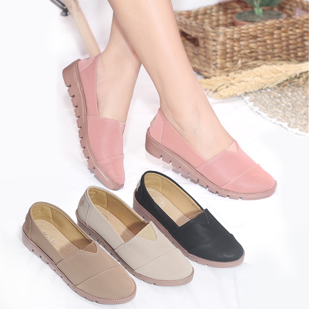 Mym2m Weslina Sepatu Wanita Slip on Kasual Terlaris