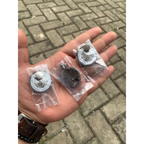 Mesin jam tangan Original VK64A chrono 3.9 posisi